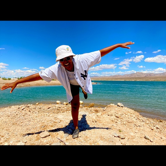 Meet your Posher, Keona - Picture 1 of 8